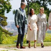 Los Reyes Felipe y Letizia y sus hijas Leonor y Sofía en un acto de la Fundación Princesa de Girona en Barcelona