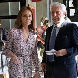 Isabel Preysler y Mario Vargas Llosa en el Teatro Real