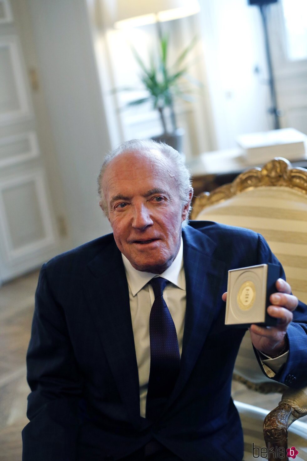 James Caan con la medalla Vermeil Paris