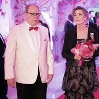 Alberto de Mónaco, Carolina de Mónaco y Christian Louboutin en el Baile de la Rosa 2022