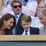 El Príncipe Guillermo y Kate Middleton y el Príncipe George en la final de Wimbledon 2022