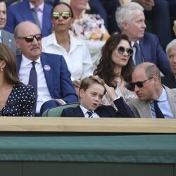 El Príncipe George en su debut en Wimbledon junto al Príncipe Guillermo y Kate Middleton