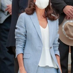 La Reina Letizia con mascarilla en un acto oficial una semana después de dar positivo en Covid