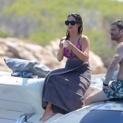 Xabi Alonso y Nagore Aranburu, de vacaciones en Ibiza