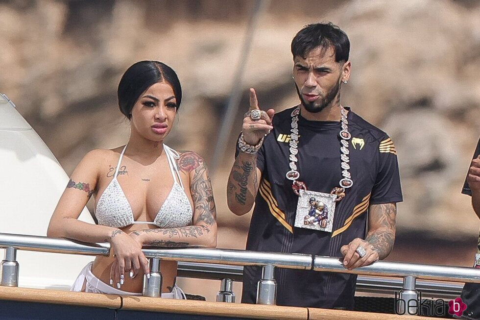 Anuel AA y Yailin en sus vacaciones en Ibiza