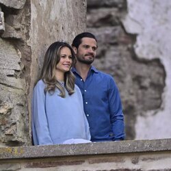 Carlos Felipe y Sofia de Suecia en un concierto en las ruinas del Castillo de Borgholm