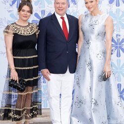 Camille Gottlieb, Alberto y Charlene de Mónaco en la Gala de la Cruz Roja 2022