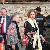 La Reina Sofía con su hermana Irene asistiendo al concierto Maggio Musical en Marbella