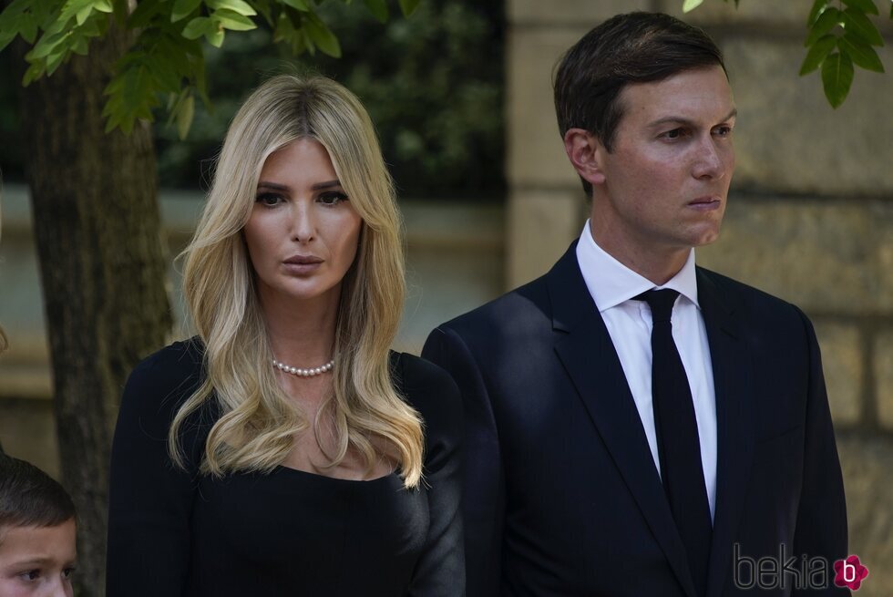 Ivanka Trump y su marido en el funeral de Ivana Trump