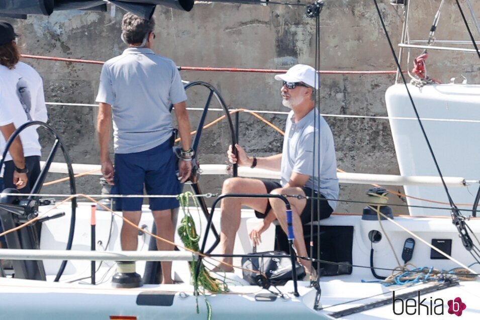 El Rey Felipe a bordo del Aifos en sus vacaciones en Palma de Mallorca 2022