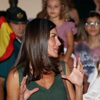 La Reina Letizia y la Princesa Leonor hablando en la Cartuja de Valldemossa de Mallorca