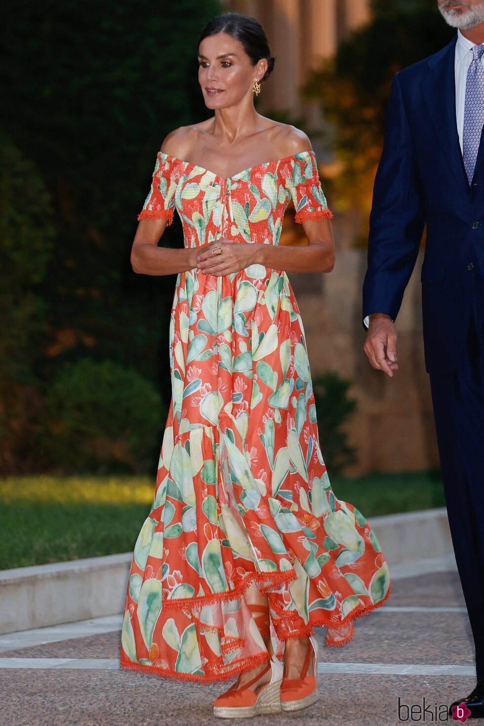 La Reina Letizia en la recepción a la sociedad balear en Marivent