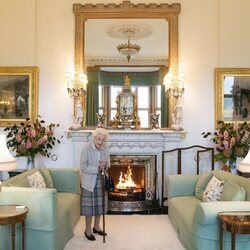 La Reina Isabel en Balmoral en su última foto con vida