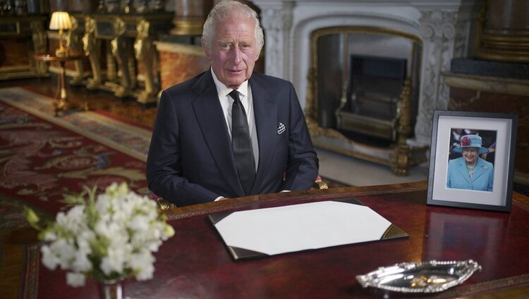 El Rey Carlos III durante su primer discurso tras la muerte de la Reina Isabel