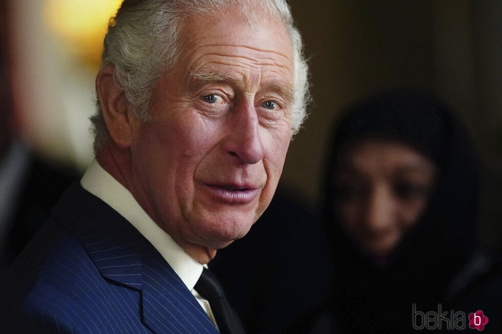 El Rey Carlos III en una recepción a los Altos Comisionados de los Reinos en Buckingham Palace