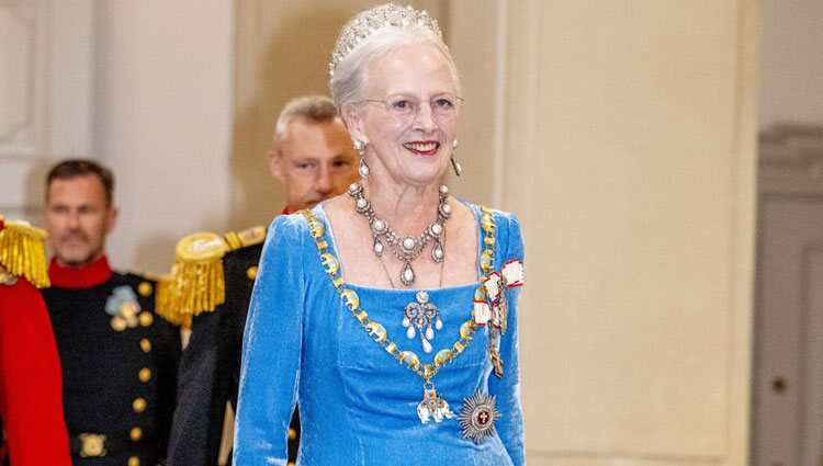 Margarita de Dinamarca en la cena de gala por su 50 aniversario de reinado