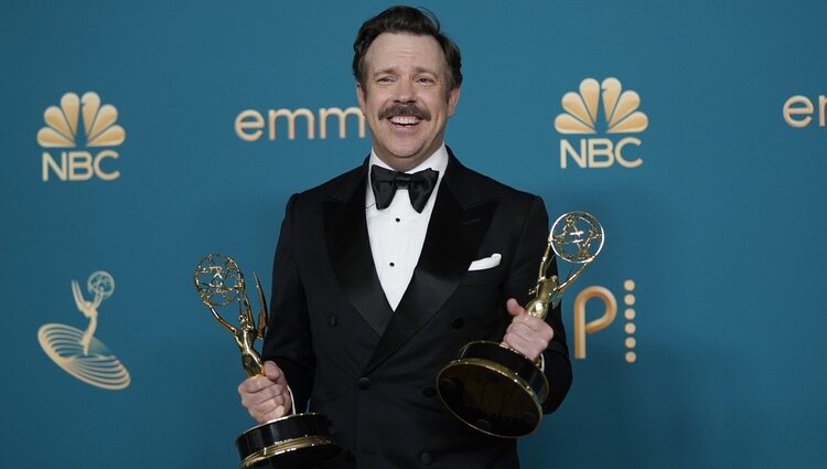 Jason Sudeikis en los Premios Emmy 2022