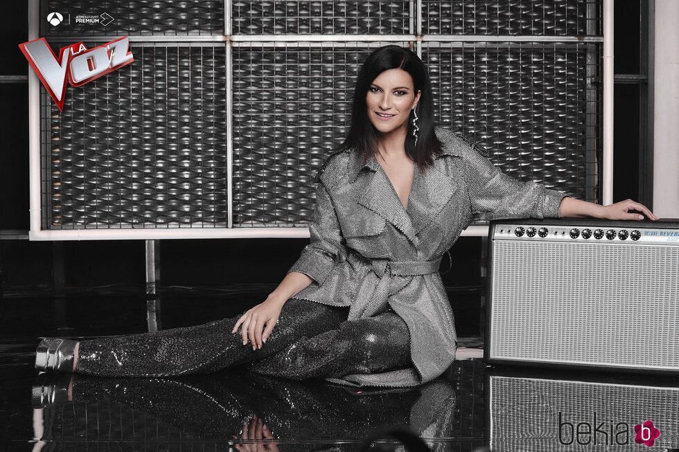 Laura Pausini en el posado oficial de 'La Voz 2022'