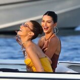 Kendall Jenner y Bella Hadid en Mónaco