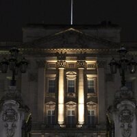 La Reina Isabel II entra por última vez en Buckingham Palace