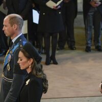 El Príncipe Guillermo con Kate Middleton y el Príncipe Harry con Meghan Markle