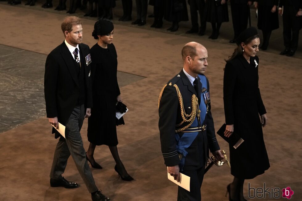 Los Príncipes de Gales y los Duques de Sussex en la misa por la Reina Isabel en Westmisnter