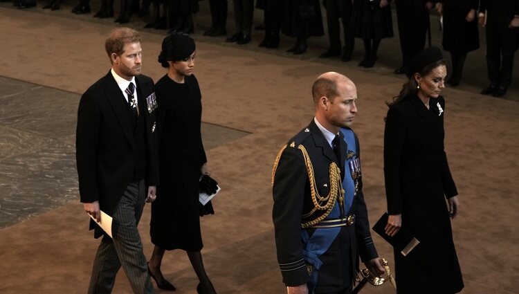 Los Príncipes de Gales y los Duques de Sussex en la misa por la Reina Isabel en Westmisnter