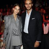 Pepe Barroso y Gara Arias en el front row de la Mercedes Benz Fashion Week septiembre 2022