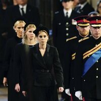 Todos los nietos de la Reina Isabel II, juntos en la vigilia en su honor antes del funeral de Estado