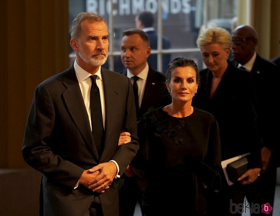 Los Reyes Felipe y Letizia en la recepción ofrecida por Carlos III en Buckingham