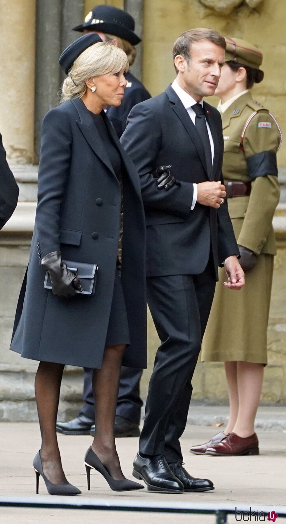 Emmanuel y Brigitte Macron en el funeral de estado de la Reina Isabel II