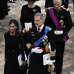 El Rey Felipe y la Reina Letizia, el Rey Felipe y la Reina Matilde de Bélgica en el funeral de la Reina Isabel II