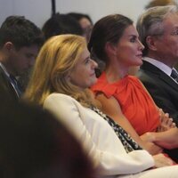 La Reina Letizia en la cumbre de educación de UNICEF que promueve el bienestar mental en la escuela