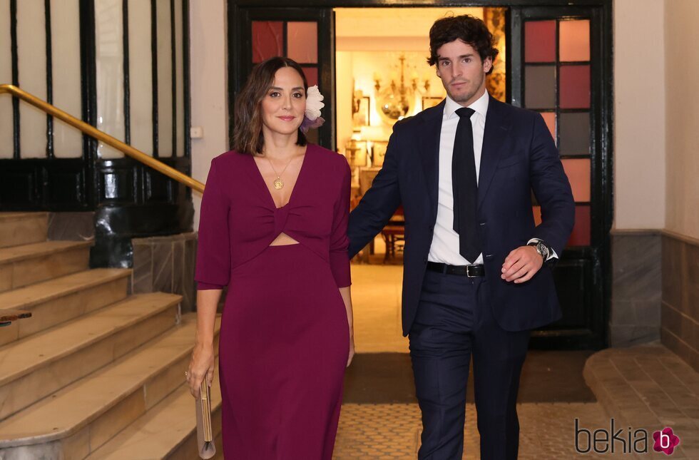 Tamara Falcó e Íñigo Onieva salen de su casa para ir a una boda