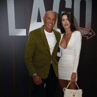 Kiko Matamoros y Marta López Álamo en la presentación de un espectáculo de Miguel Lago