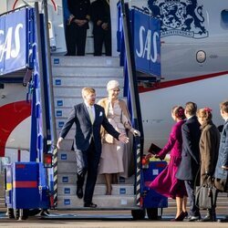 Guillermo Alejandro y Máxima de Holanda a su llegada a Suecia para su Visita de Estado