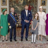 Carlos Gustavo y Silvia de Suecia, Victoria y Daniel de Suecia, Estelle de Suecia y Guillermo Alejandro y Máxima de Holanda en el Palacio Real de Estocolmo