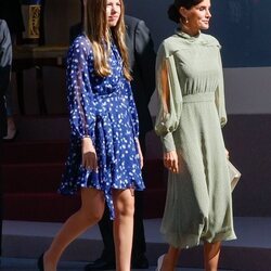 La Infanta Sofía y la Reina Letizia en el desfile militar por la Fiesta Nacional 2022