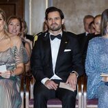 Máxima de Holanda y Carlos Felipe y Sofia de Suecia en un concierto en Estocolmo