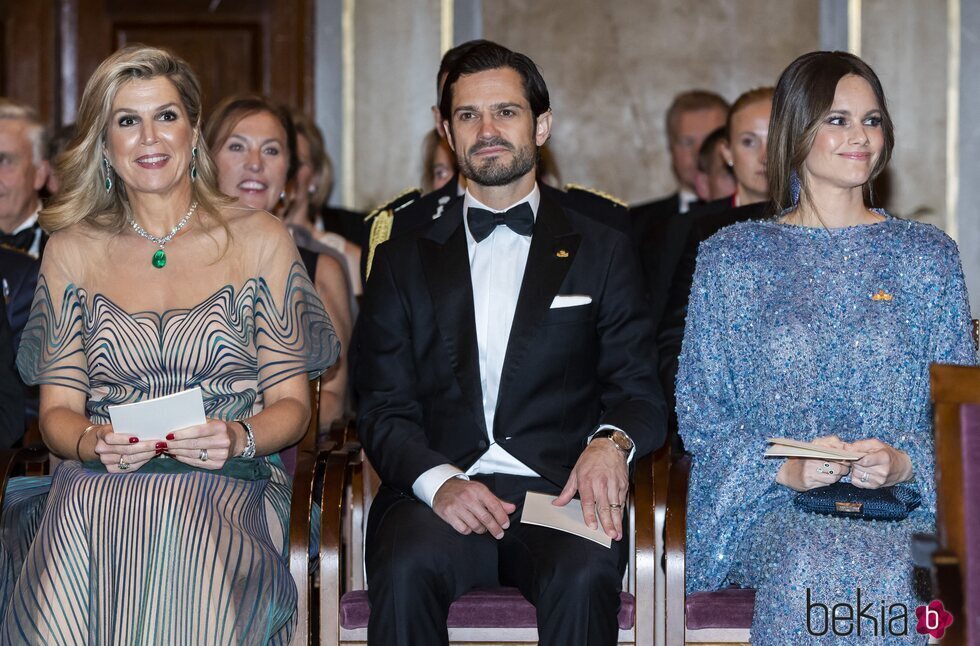 Máxima de Holanda y Carlos Felipe y Sofia de Suecia en un concierto en Estocolmo