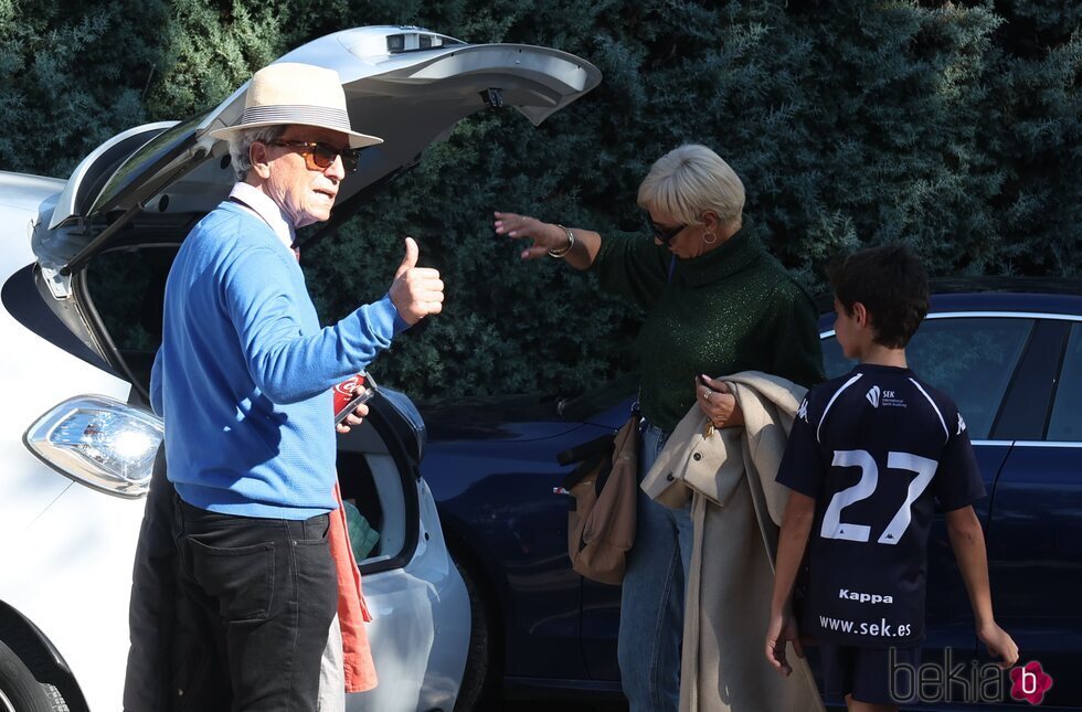 Ortega Cano y Ana María Aldón tras ver un partido de fútbol de su hijo