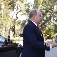 Felipe VI recibe a Alberto II de Mónaco en el Palacio de la Zarzuela durante su viaje a España