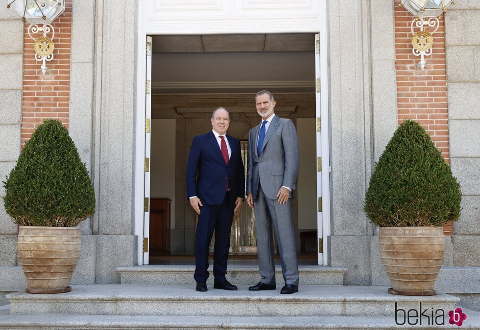 Felipe VI y Alberto II de Mónaco disfrutan de un almuerzo en el Palacio de la Zarzuela