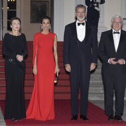 Los Reyes Felipe y Letizia junto con el Presidente de Alemania y la primera dama en la cena de su Viaje de Estado