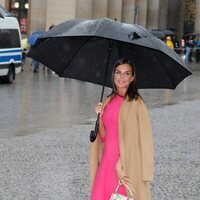 La Reina Letizia en la Puerta de Brandeburgo en la Visita de Estado de los Reyes de España a Alemania