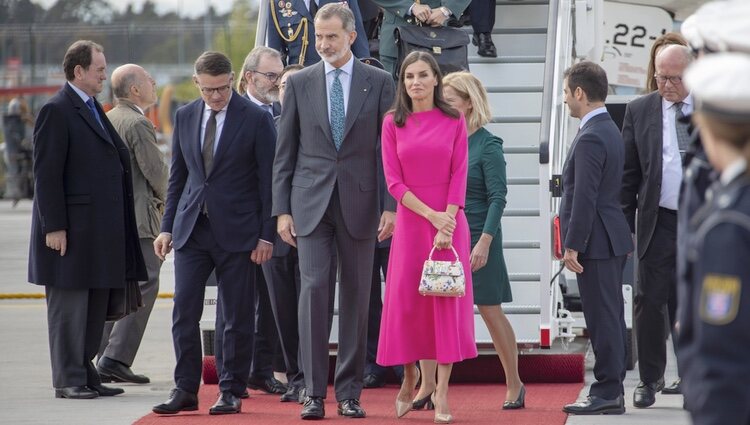 Los Reyes Felipe y Letizia a su llegada a Frankfurt en su Visita de Estado a Alemania