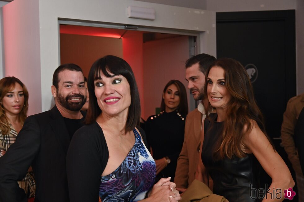 Irene Villa, Juan Pablo Lauro y Nuria Fergó coinciden en el estreno del documental 'Invisibles'