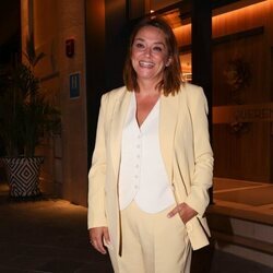 Toñi Moreno atiende a los medios en la boda de María del Monte