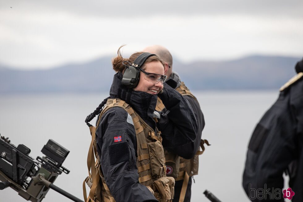 Ingrid Alexandra de Noruega en su primera visita a la Armada Noruega