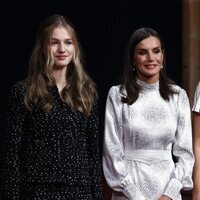 La Reina Letizia, la Princesa Leonor y la Infanta Sofía en las audiencias de los Premios Princesa de Asturias 2022